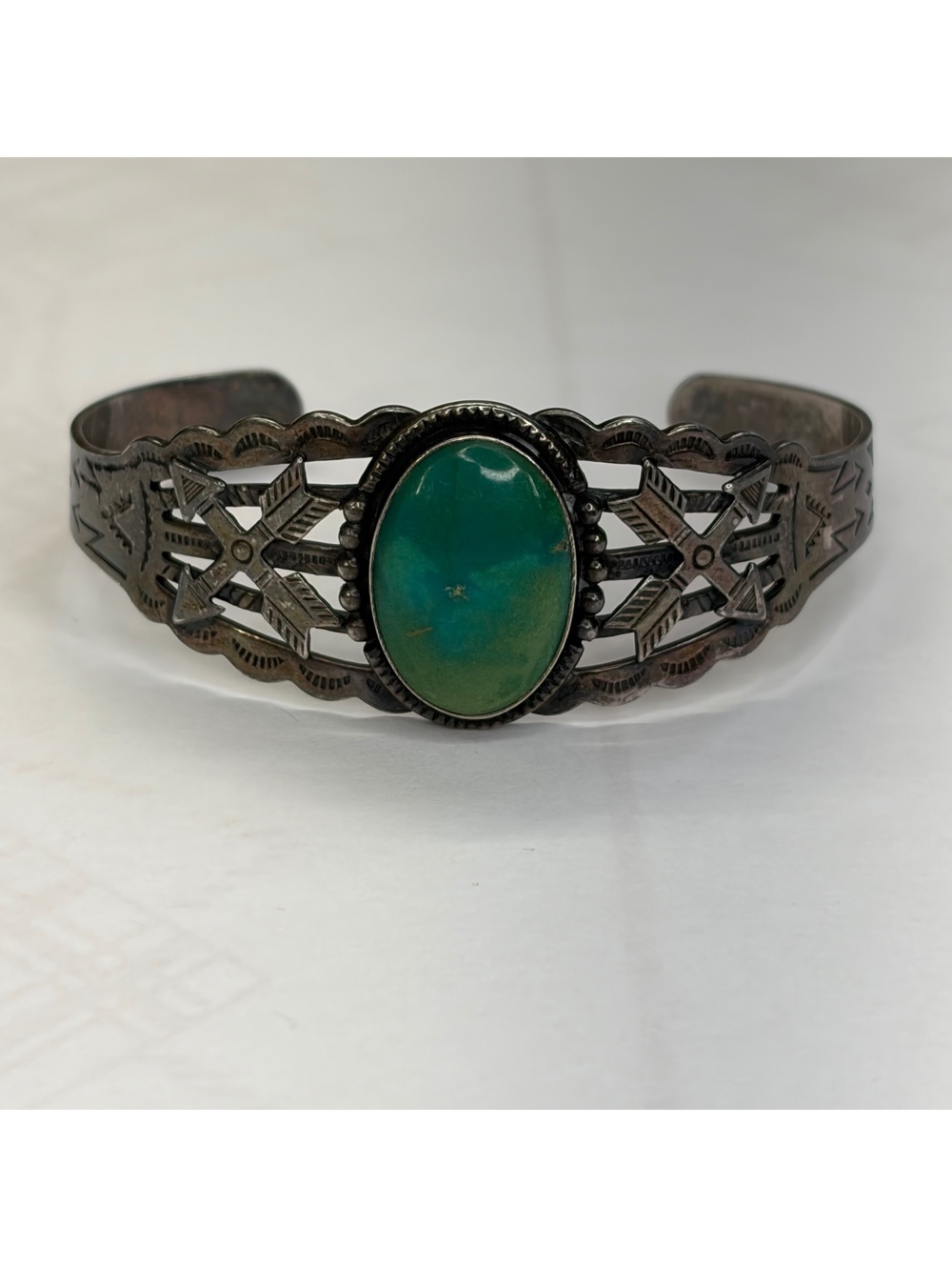 Fred Harvey Era sterling silver southwestern cuff bracelet vintage